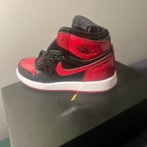 Jordan 1s patent ps